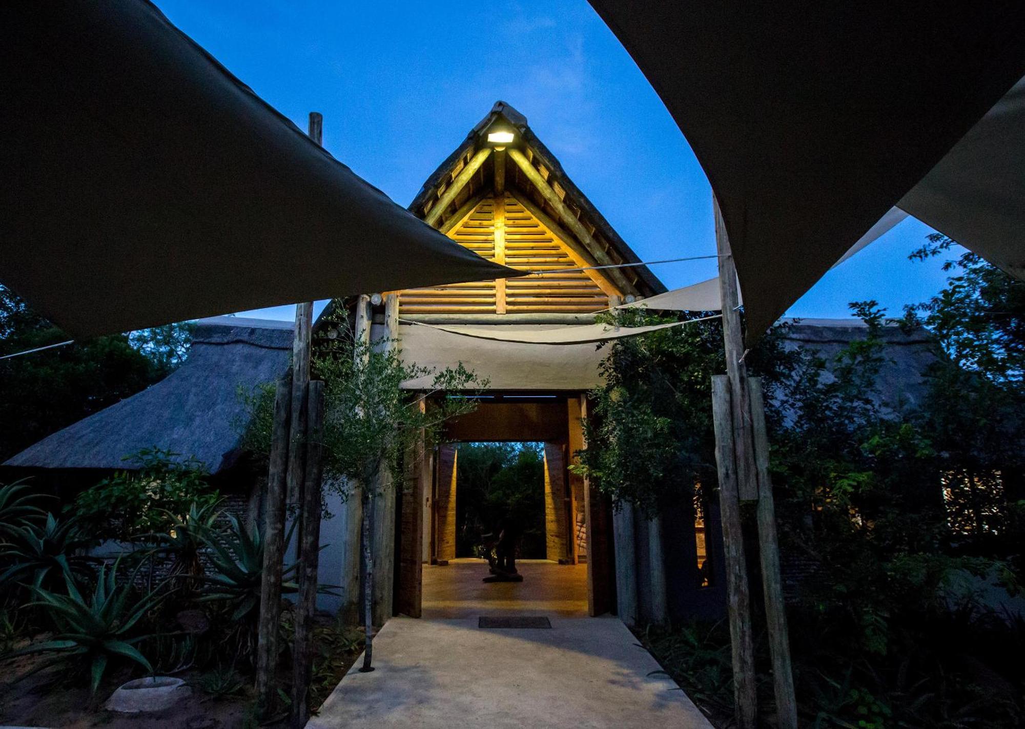 Royal Thonga Safari Lodge Sihangwane Esterno foto